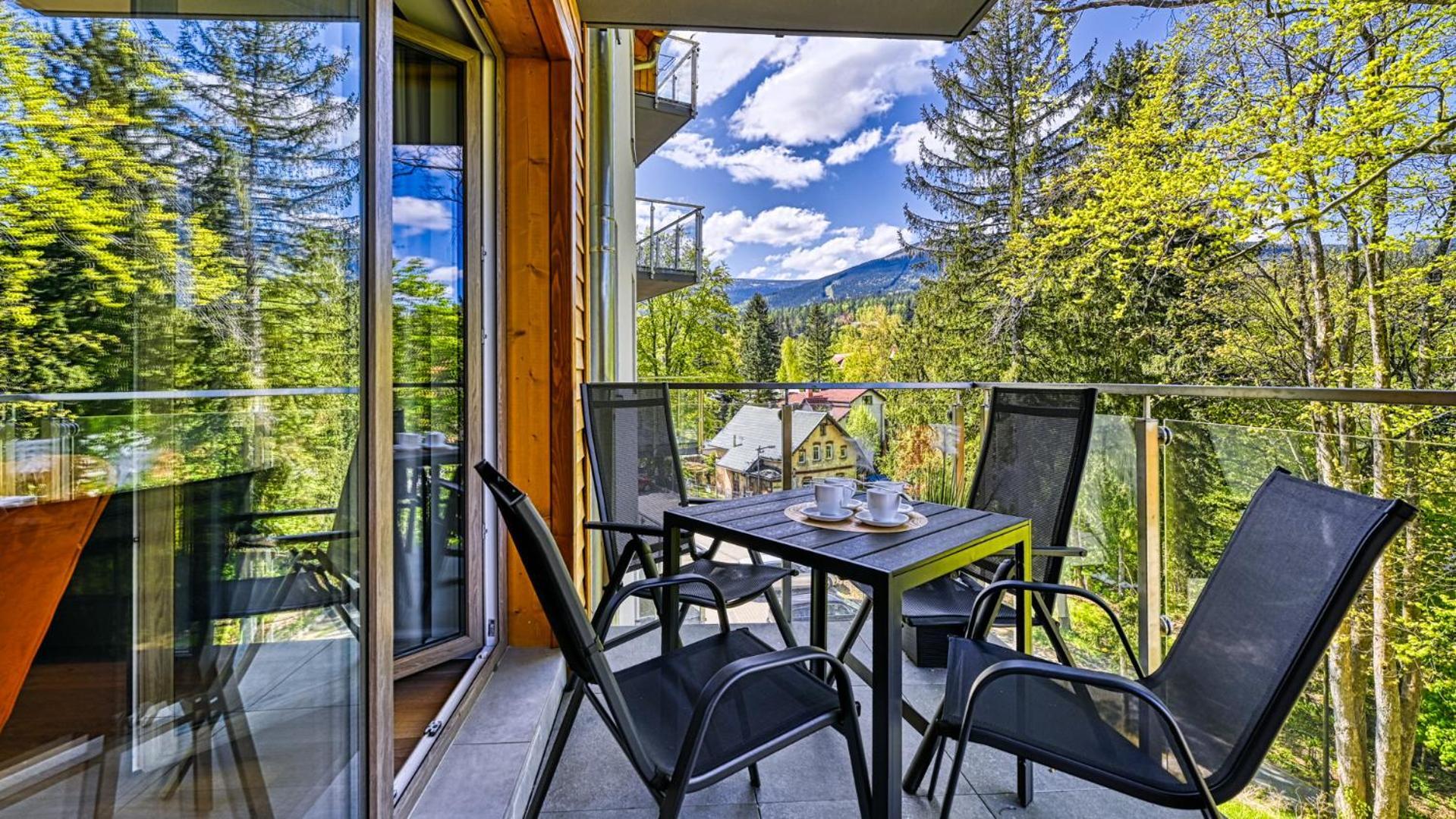Apartamenty Z Basenem I Saunami Stone Hill Resort II Vip Centrum By Royal Aparts Szklarska Poreba Exterior photo